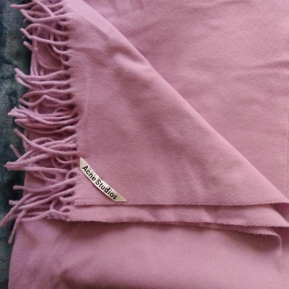 Acne studio oversized wool scarf Lavender NWT - Picture 2 of 5
